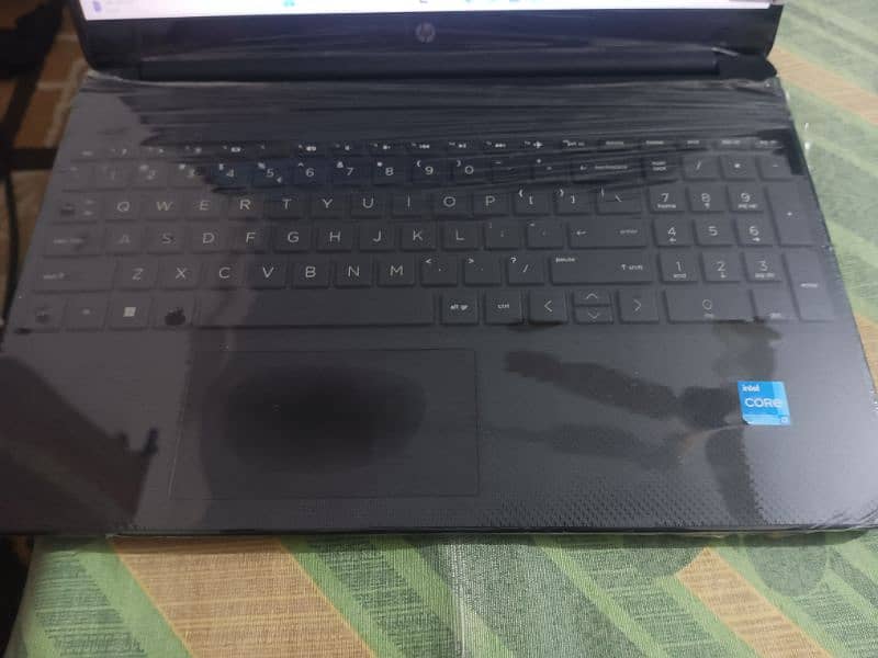 HP 15s Core i3 12 generation 1