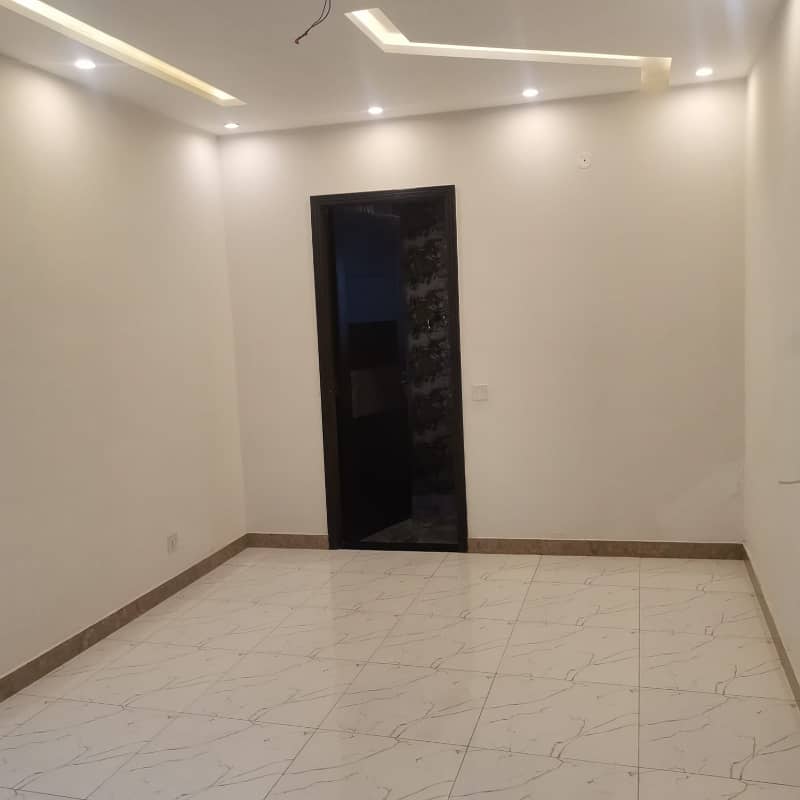 Kanal 2nd Floor Upper Portion Near PIA Road 2