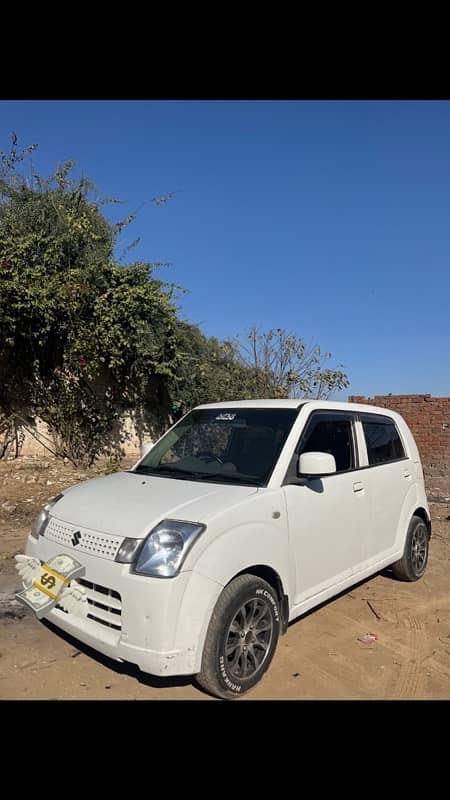 Suzuki Alto g2 2011. all genuine and clean. 1