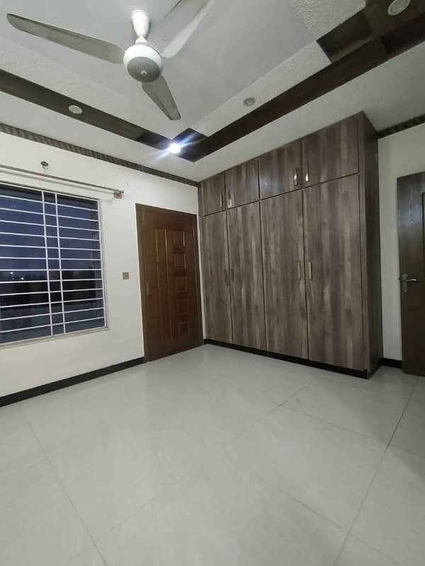 10 Marla Lower Portion For Rent In Wapda Town 0