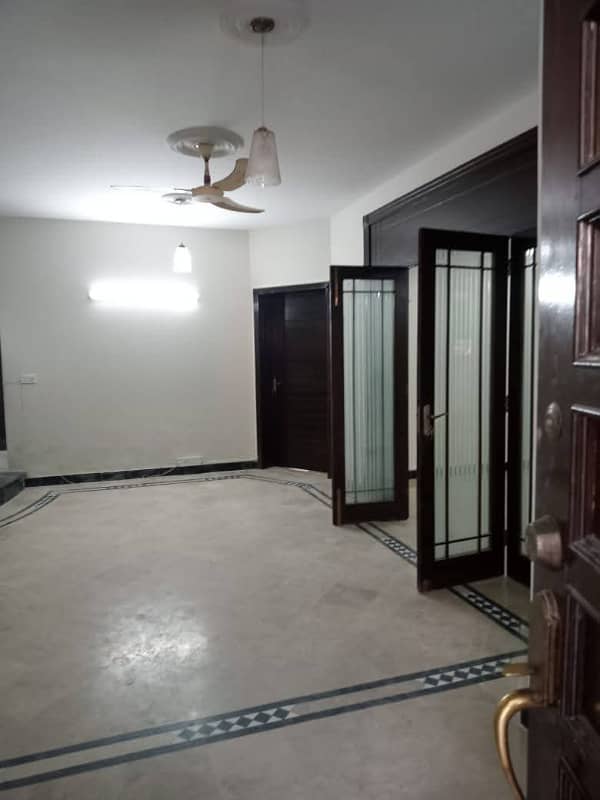 20 Marla Upper Portion For Rent In Wapda Town 5