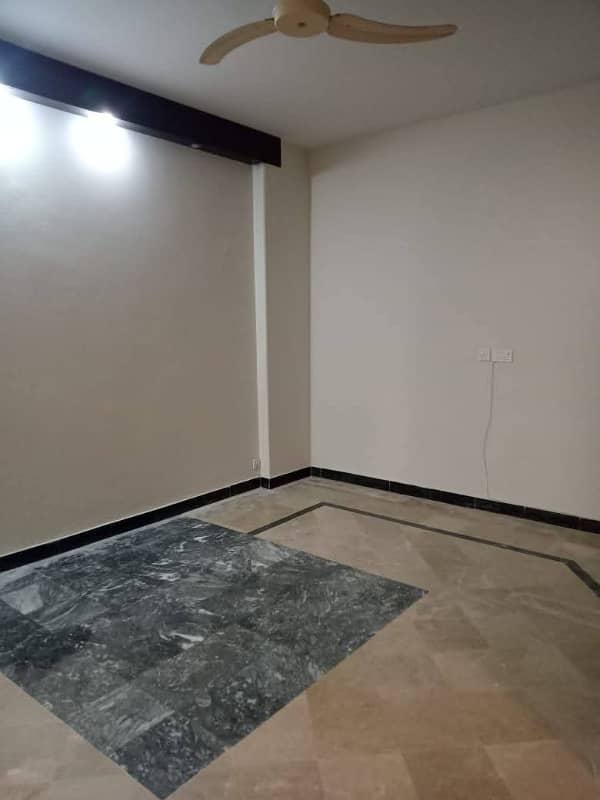 20 Marla Upper Portion For Rent In Wapda Town 7