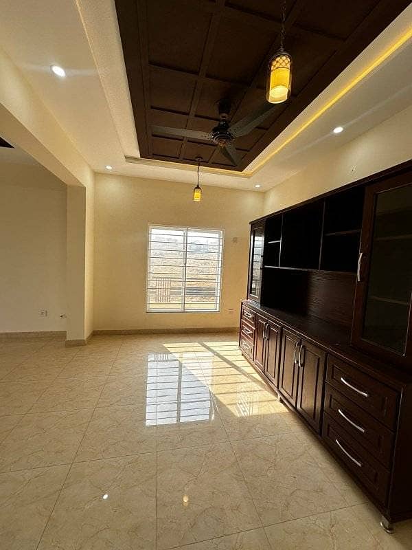 1 Kanal Upper Portion For Rent In Nasheman Iqbal Phase 1 At Very Ideal Location Very Close To Main Road 18