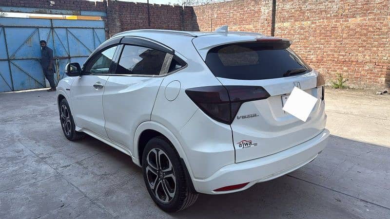 Honda vezel Z sensing 3