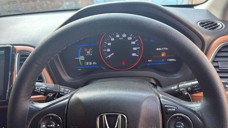 Honda vezel Z sensing 8