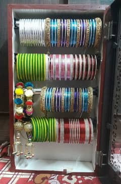 Bangle Box with Bangles