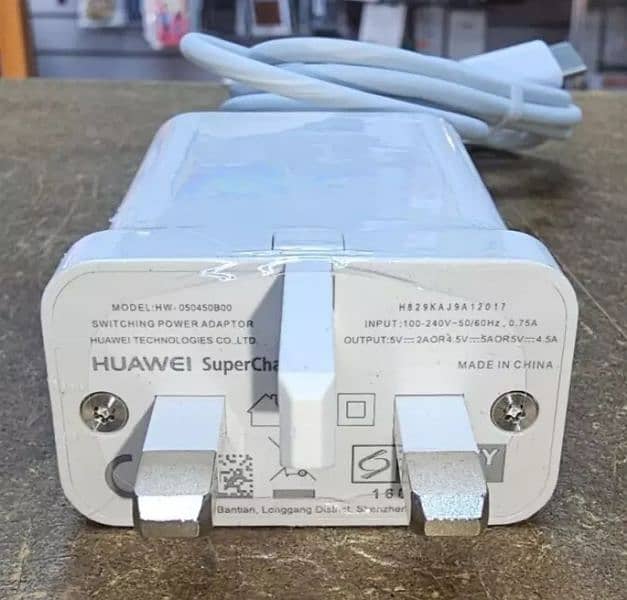 Huawei Mate 10Pro 22.5Watt/W original box plugged charger 03234806676 0