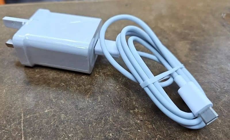 Huawei Mate 10Pro 22.5Watt/W original box plugged charger 03234806676 6