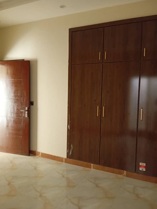 Precinct 12 villa for rent in Bahria town karachi. 21