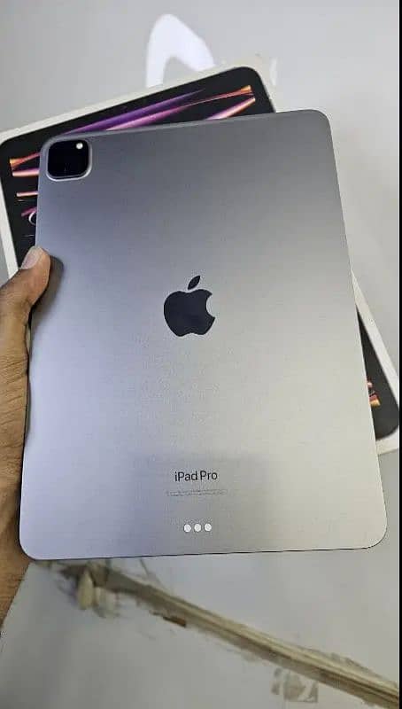 ipad m1 128 gb hai 10 b 10 hai koi masla nahi 0