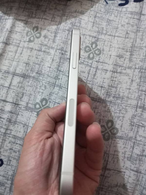 iphone 12 factory unlock(mint condition) 3