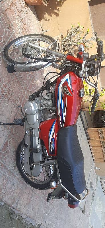 Honda CG 125 Model 2015 - B 8