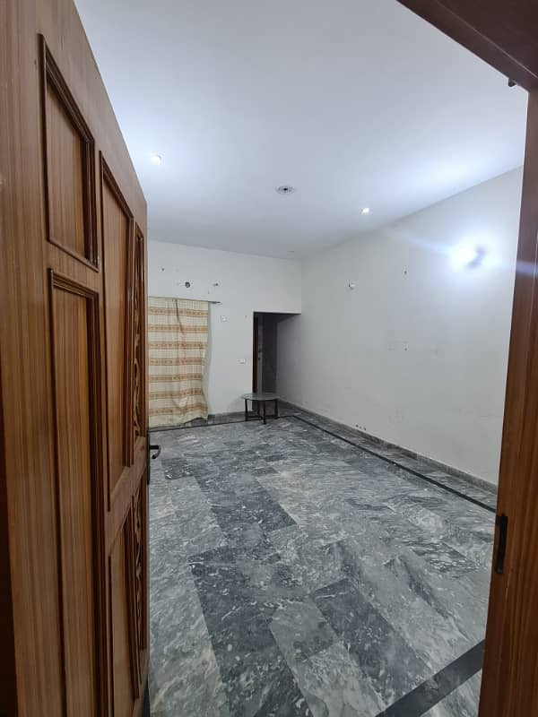 10MARLA MARBLE FLOORING UPPER PORTION FOR RENT IN ALLAMA IQBAL TOWN 1