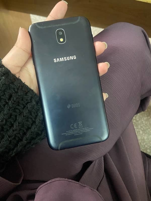 samsung galaxy j7 pro 4