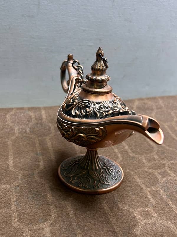 Antique Aladdin Magic Lamp – Vintage Home Decor & Collectible 0