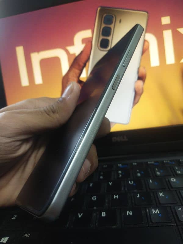 Infinix Hot 50 8/128 Gb 2