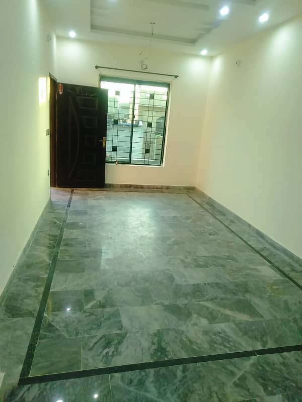 Vip beautiful 5 marla upper portion is available for rent in sabzazar lhr 5