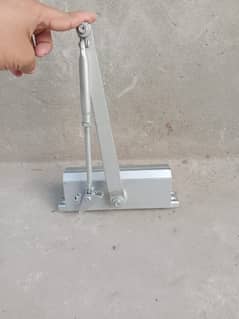 door closer use Nahin hua