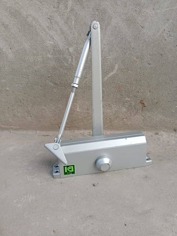 door closer use Nahin hua 1