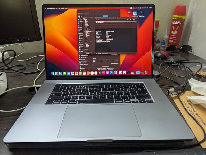 Apple MacBook Pro 2019 16-inch 9