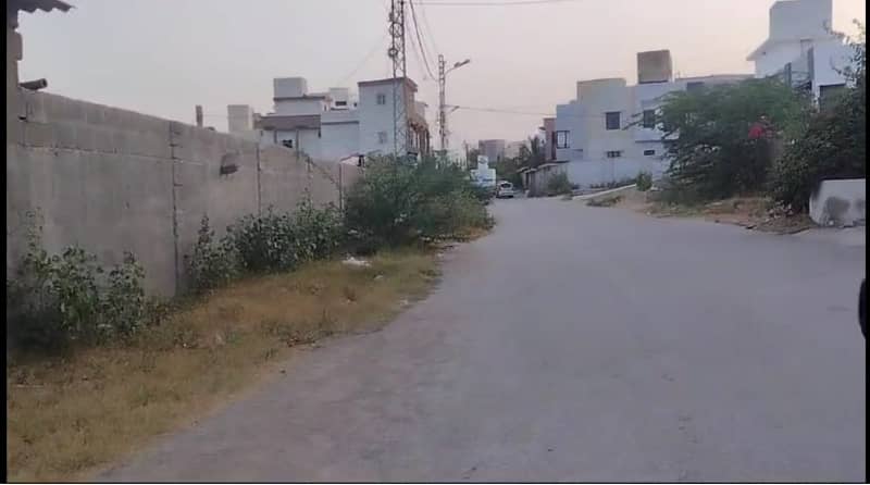 CORNER 725 SQYD PLOT GULISTAN E JAUHAR BLOCK 1 FOR SALE 1