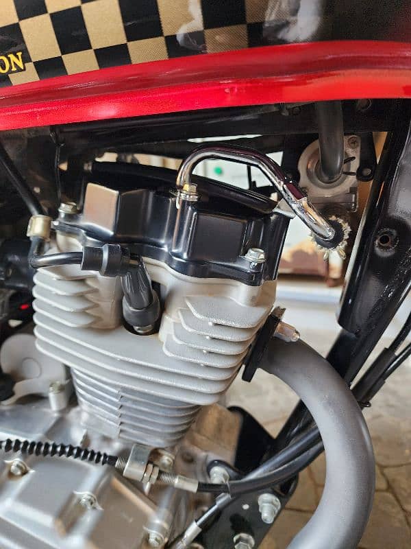 Honda 125 Gold Edition 10