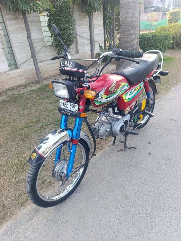 I want to sell my bike 03054335754 WhatsApp number 14