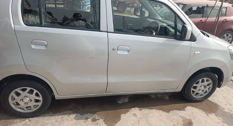 Suzuki Wagon R  VXL 2018 3