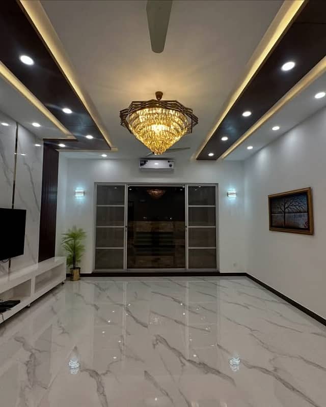 1 kinal brand new first entry upper portion for rent 14