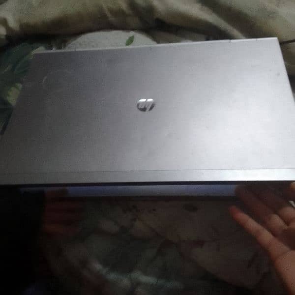 laptop in used condition.   battery timing 3 hours.  . 4