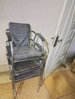 new condition beautiful chair 1 month use plastic ni utra 1 chair 2700