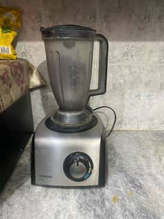 Juicer machine