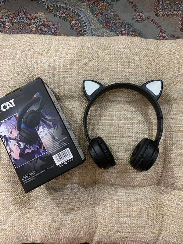 Car head phones with mic bluetooth 0