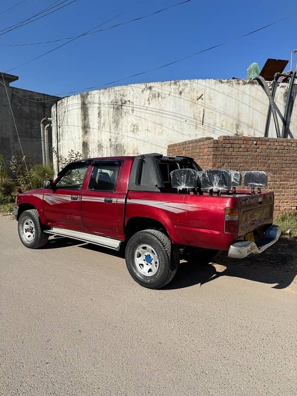 Toyota Hilux double cebin 2.8 7