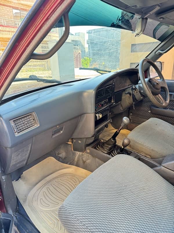 Toyota Hilux double cebin 2.8 9