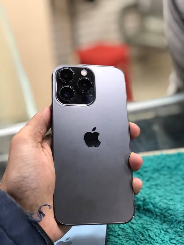 assalamo w iPhone 13 Pro ha 0