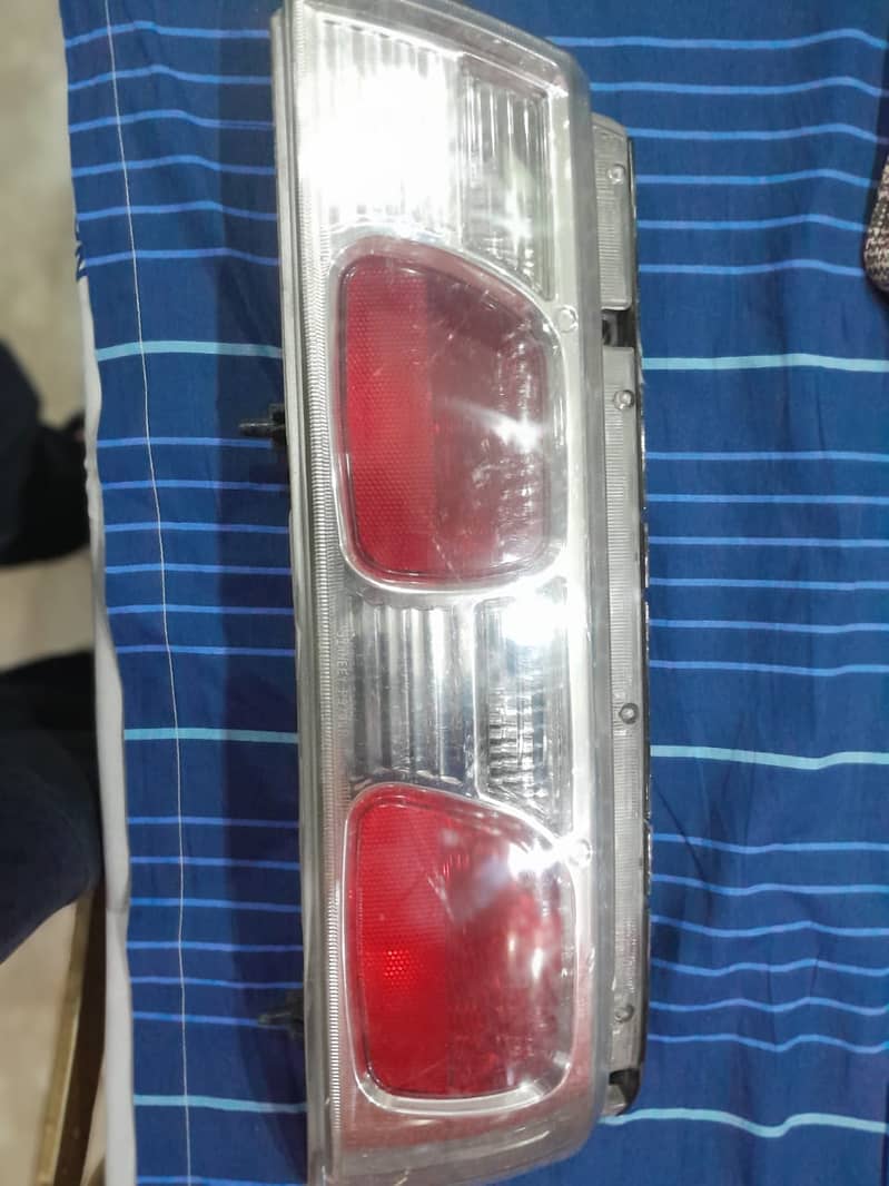 Suzuki cultus backlight right side 0