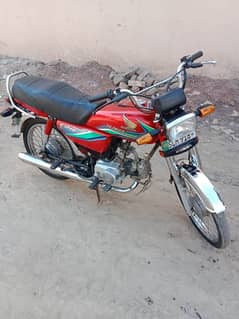 03026308660 Bike totel original hy 80000 final hy first owner