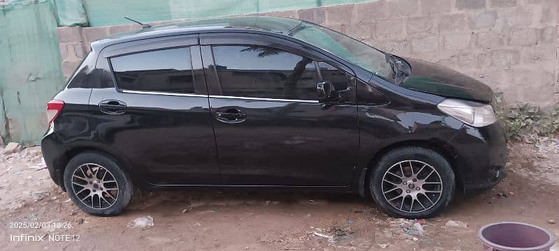 Toyota Vitz 2011 1