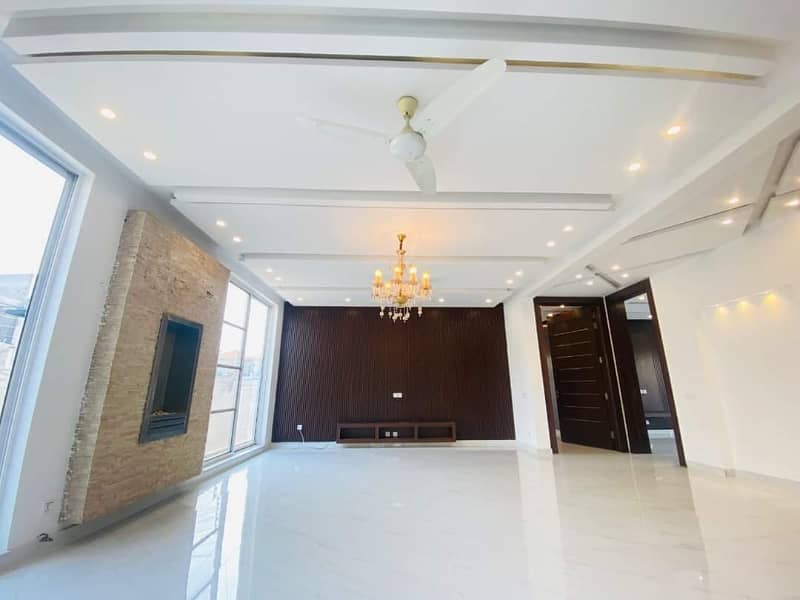 100% Orignal Images One Kanal Brans New Bungalow For Rent DHA Phase 3 Lahore 3