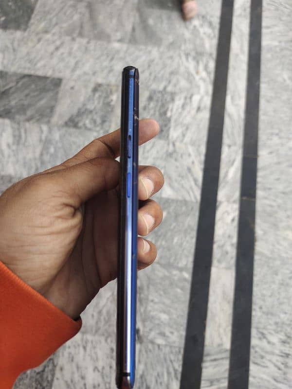 one plus 7 pro in good condition 2