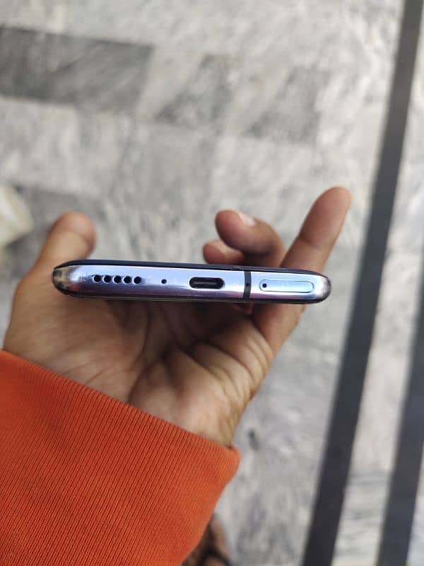 one plus 7 pro in good condition 3