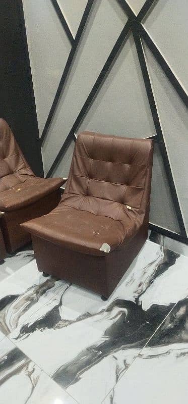 One Seater Sofa Chairs for urgent sale 2