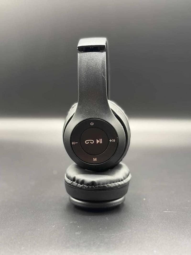 P47 Wireless HeadPhones| Heigh rated Item on olx 8