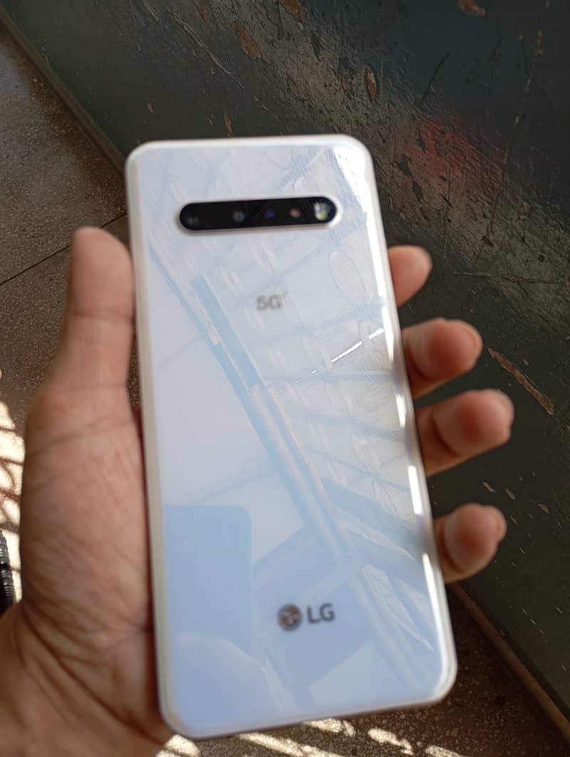 LG V60 ThinQ 5G 0