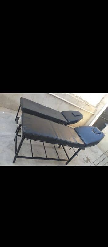 Beauty parlour Facial bed for Sale Urgently 0