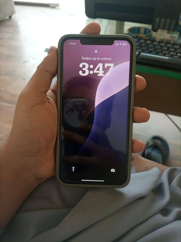 Iphone 11 Pro Max Urgent Sale 2