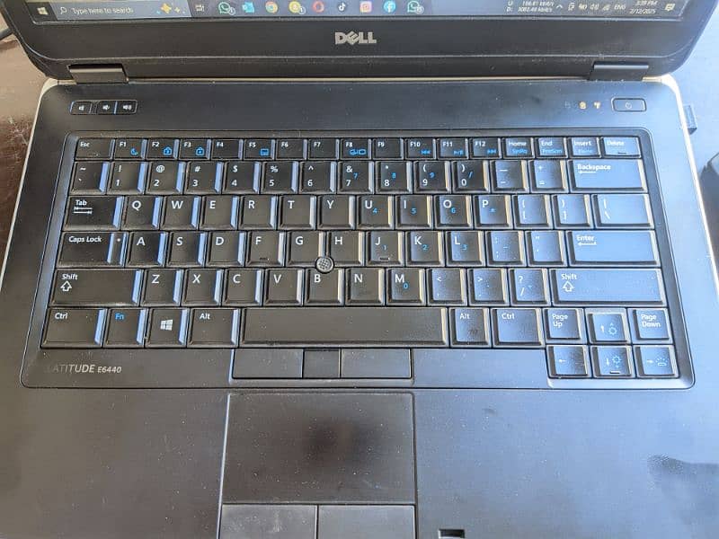 Dell Latitude E6440  i7 4th gen 1