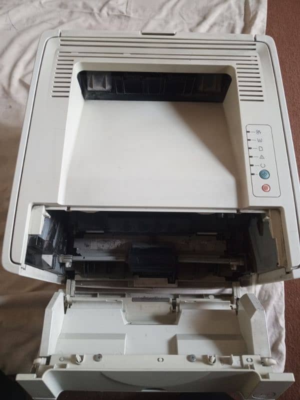 HP laserjet p2014 printer sale urgent 1