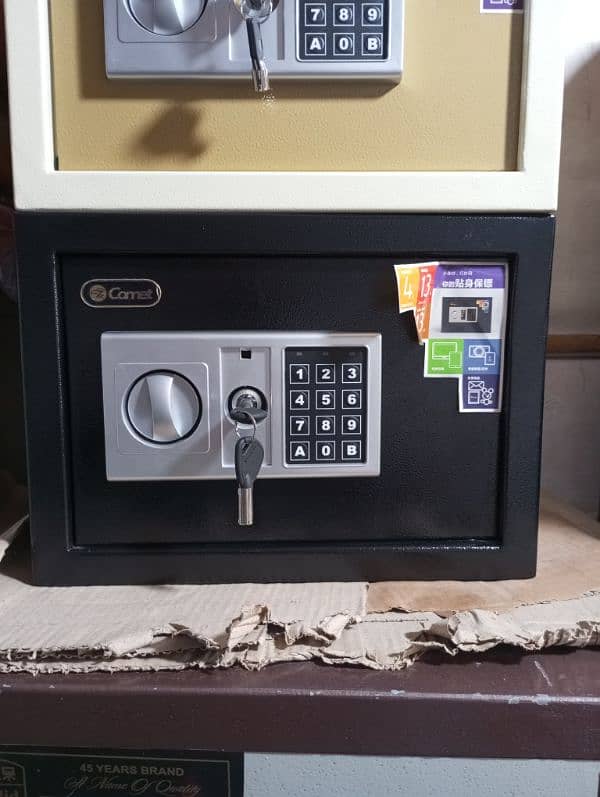 Security Cash Safes Lockers 5